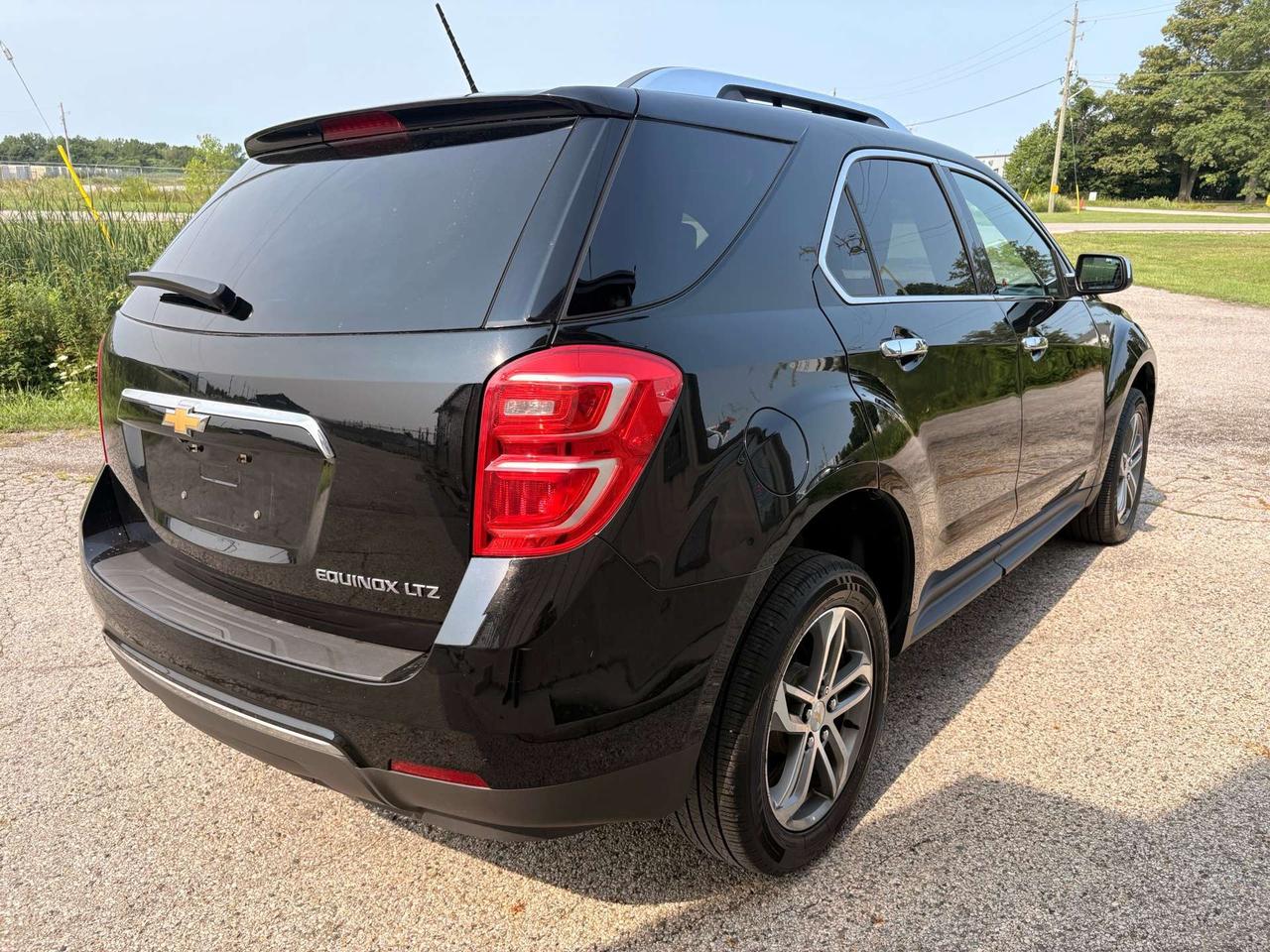 2016 Chevrolet Equinox FWD 4dr LTZ Photo