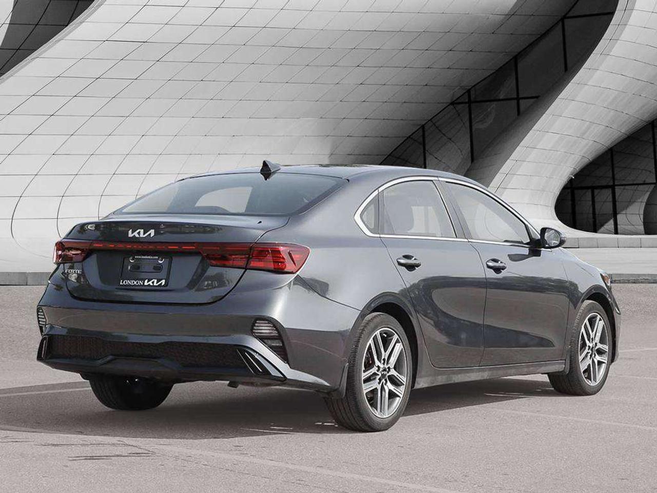 2023 Kia Forte EX+   Sunroof   Apple CarPlay   Heated Seats & Steering Wheel   Blind Spot Detection Photo