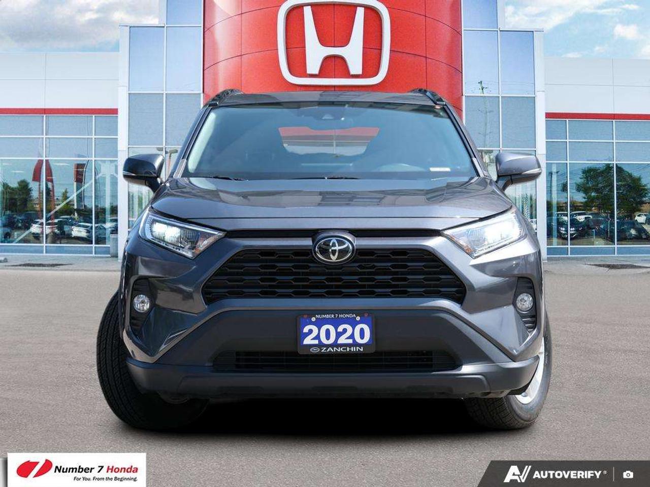 2020 Toyota RAV4 XLE AWD Photo