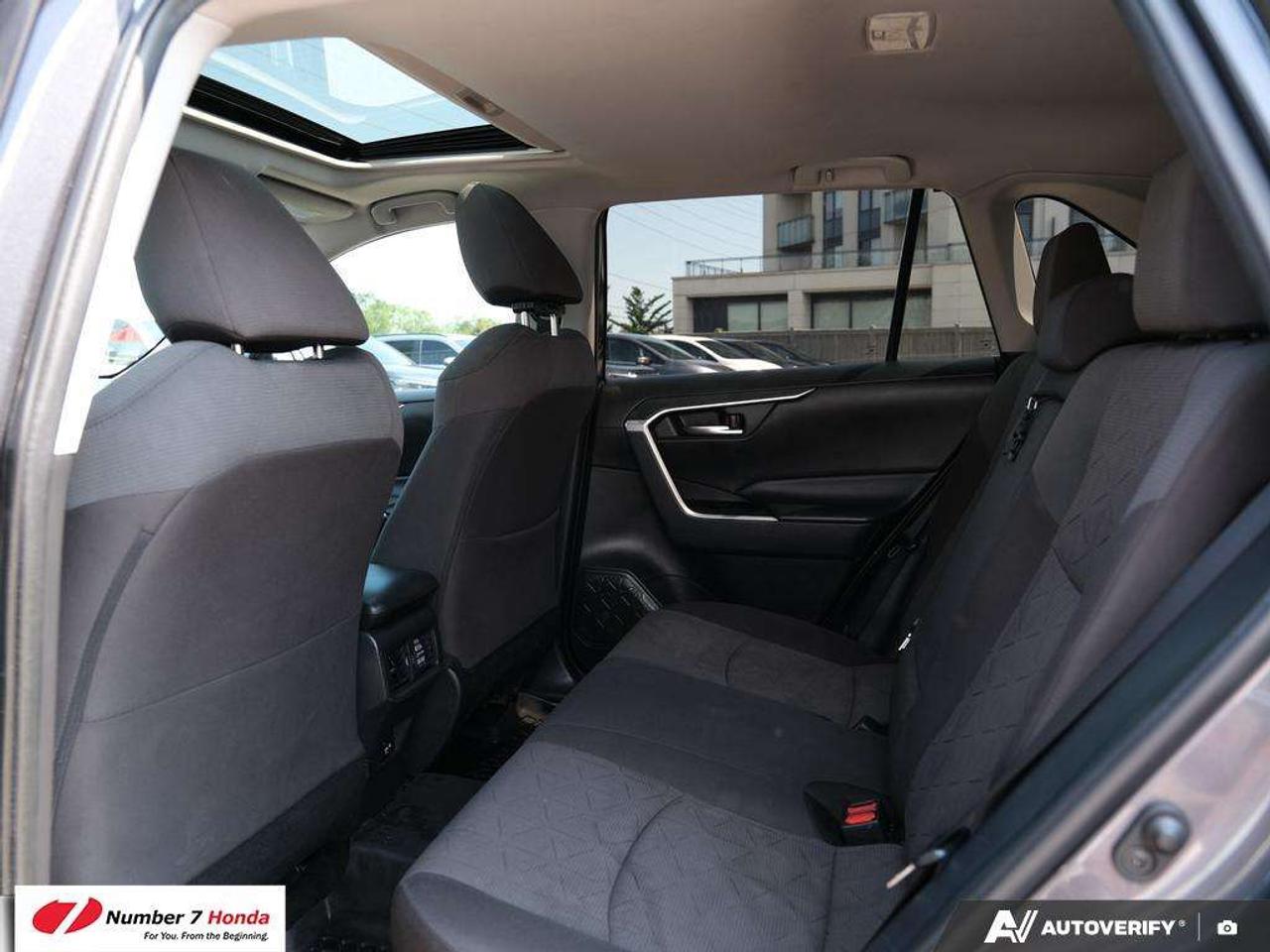 2020 Toyota RAV4 XLE AWD Photo