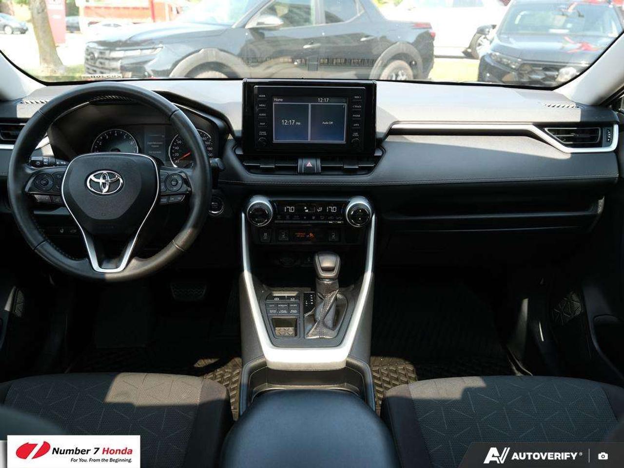 2020 Toyota RAV4 XLE AWD Photo
