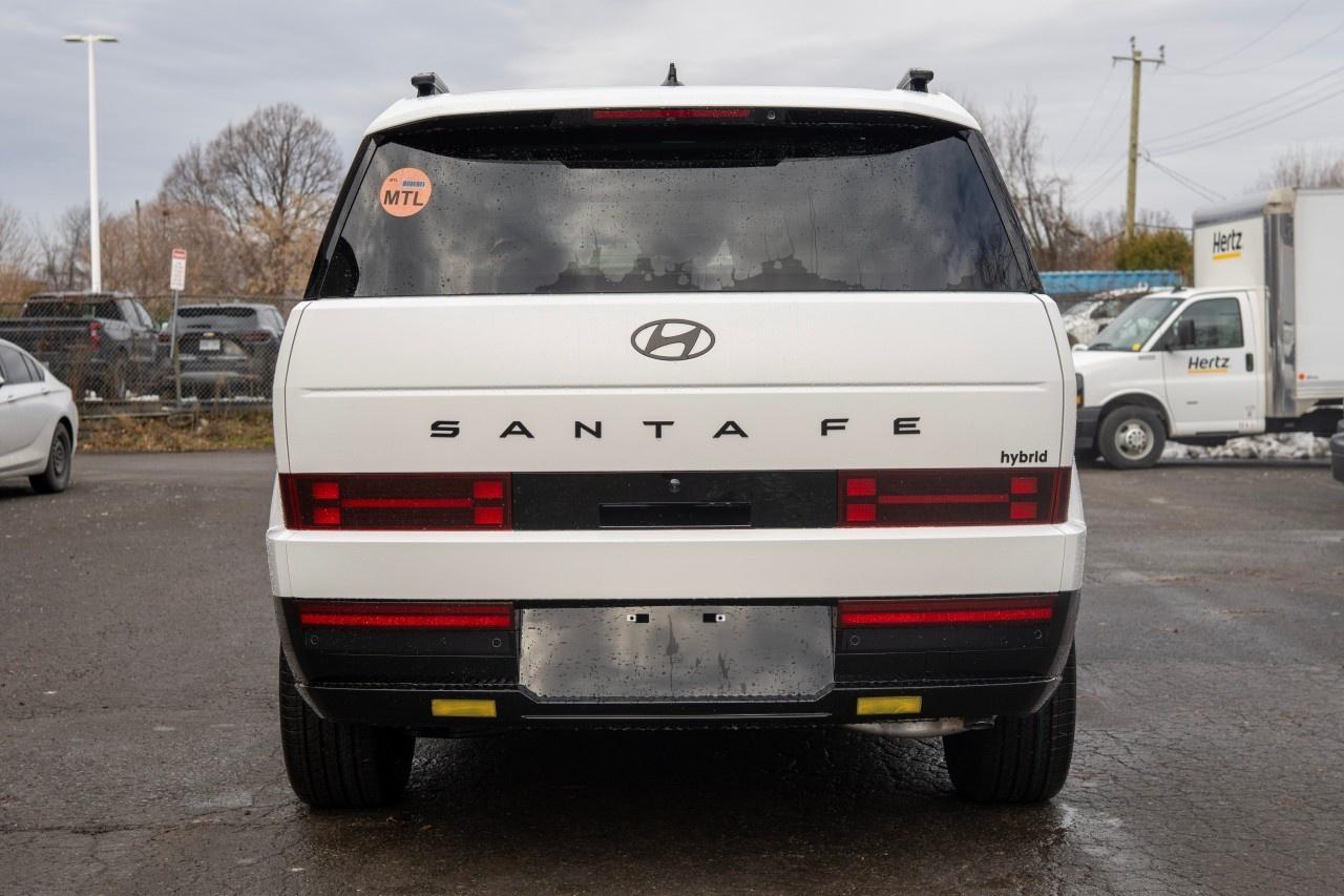 2026 Hyundai Santa Fe Hybrid Ultimate Calligraphy AWD Photo