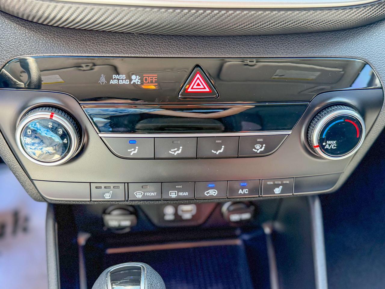 2019 Hyundai Tucson Essential/CAMERA/LANE ASSIST/APPLE CARPLAY/2.0L Photo