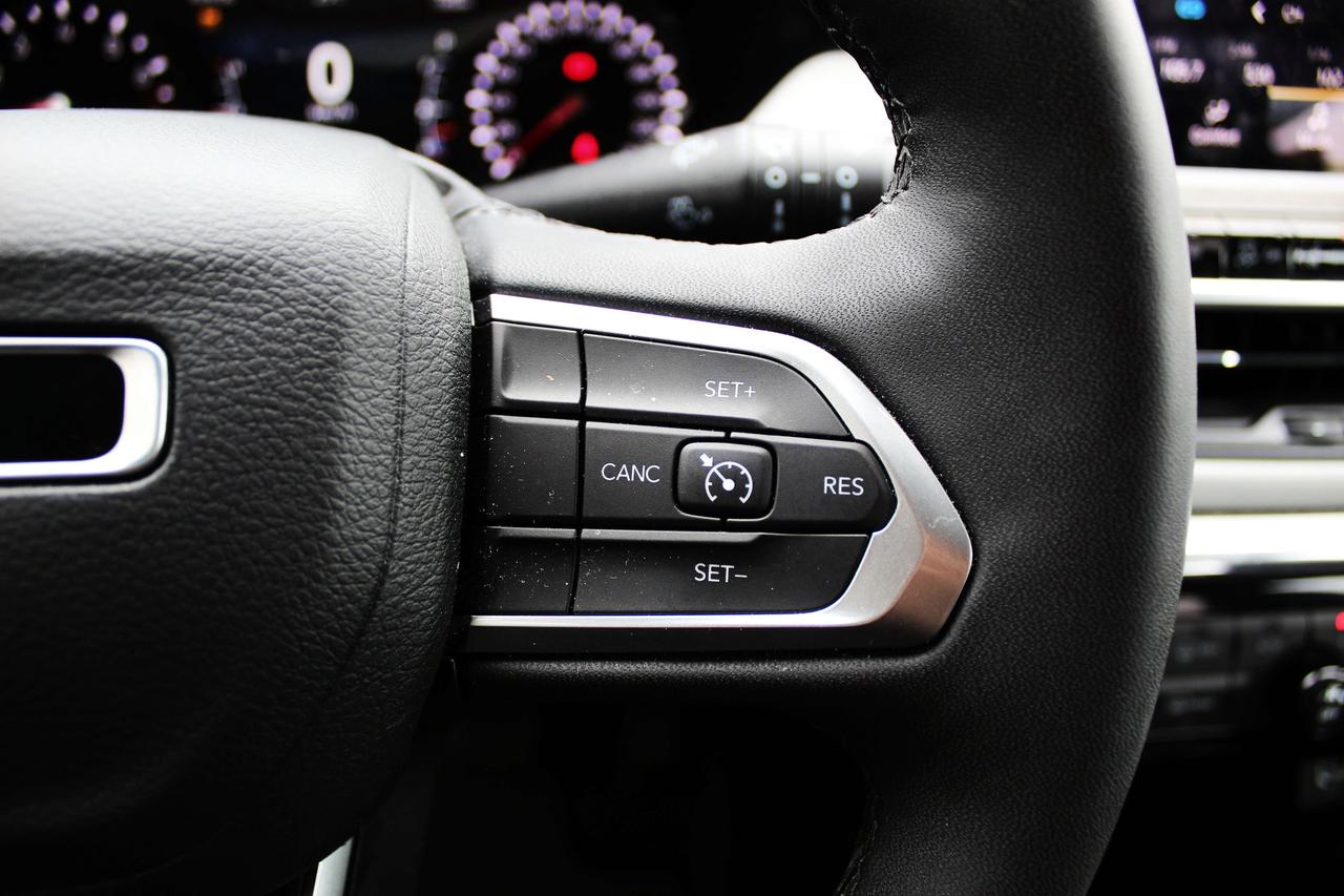 2024 Jeep Compass LIMITED Photo