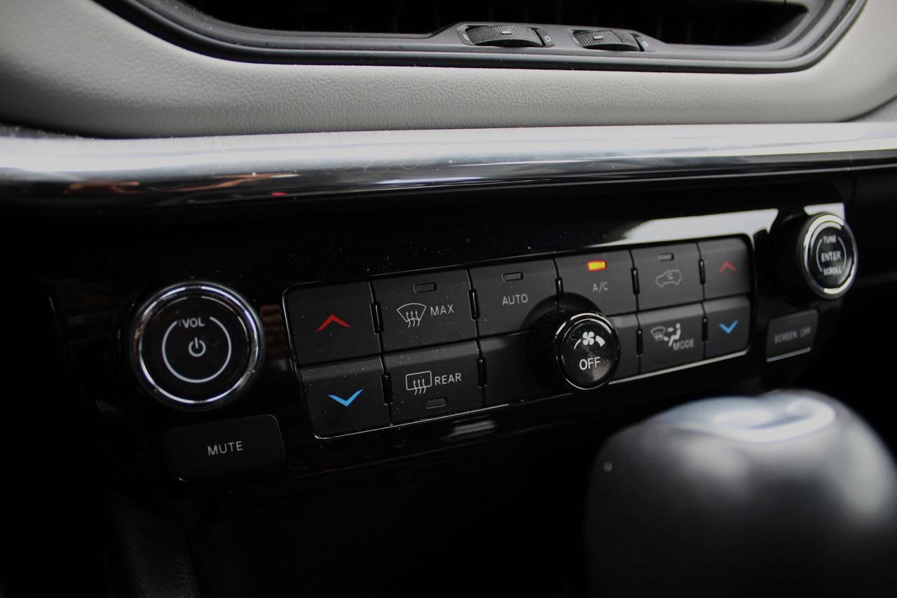 2024 Jeep Compass LIMITED Photo