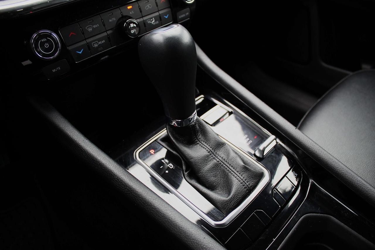 2024 Jeep Compass LIMITED Photo