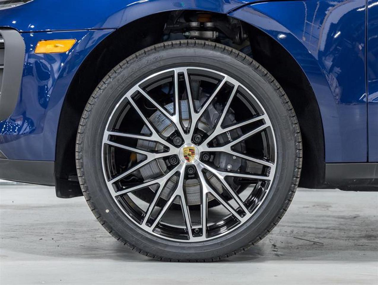 2026 Porsche Macan  Photo
