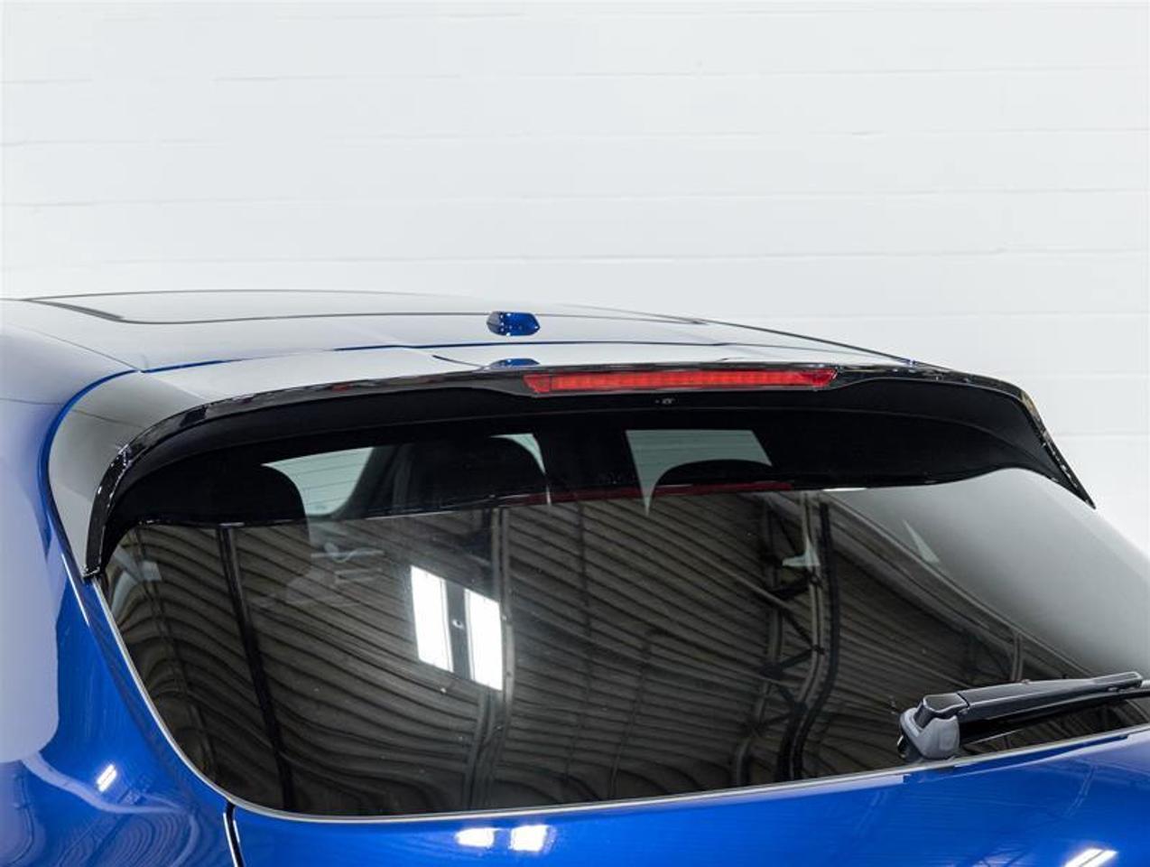 2026 Porsche Macan  Photo
