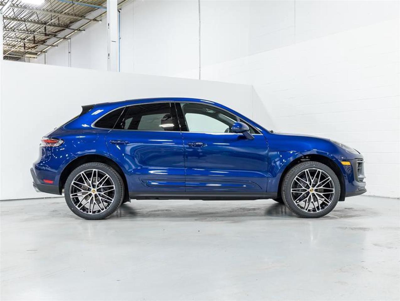 2026 Porsche Macan  Photo