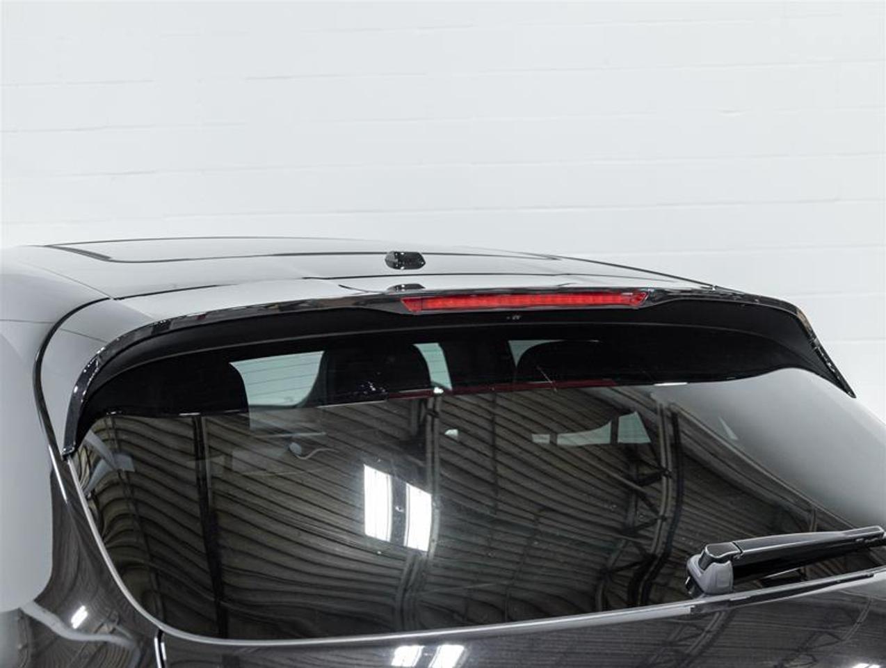 2026 Porsche Macan  Photo