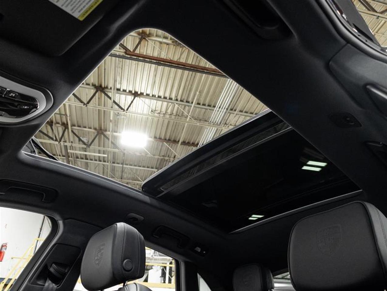 2026 Porsche Macan  Photo