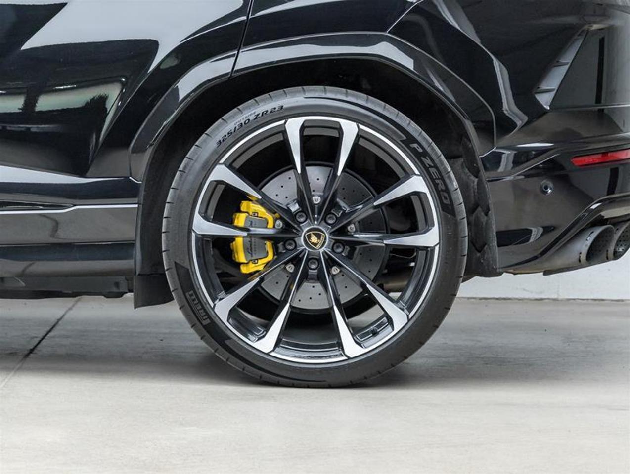 2021 Lamborghini Urus  Photo