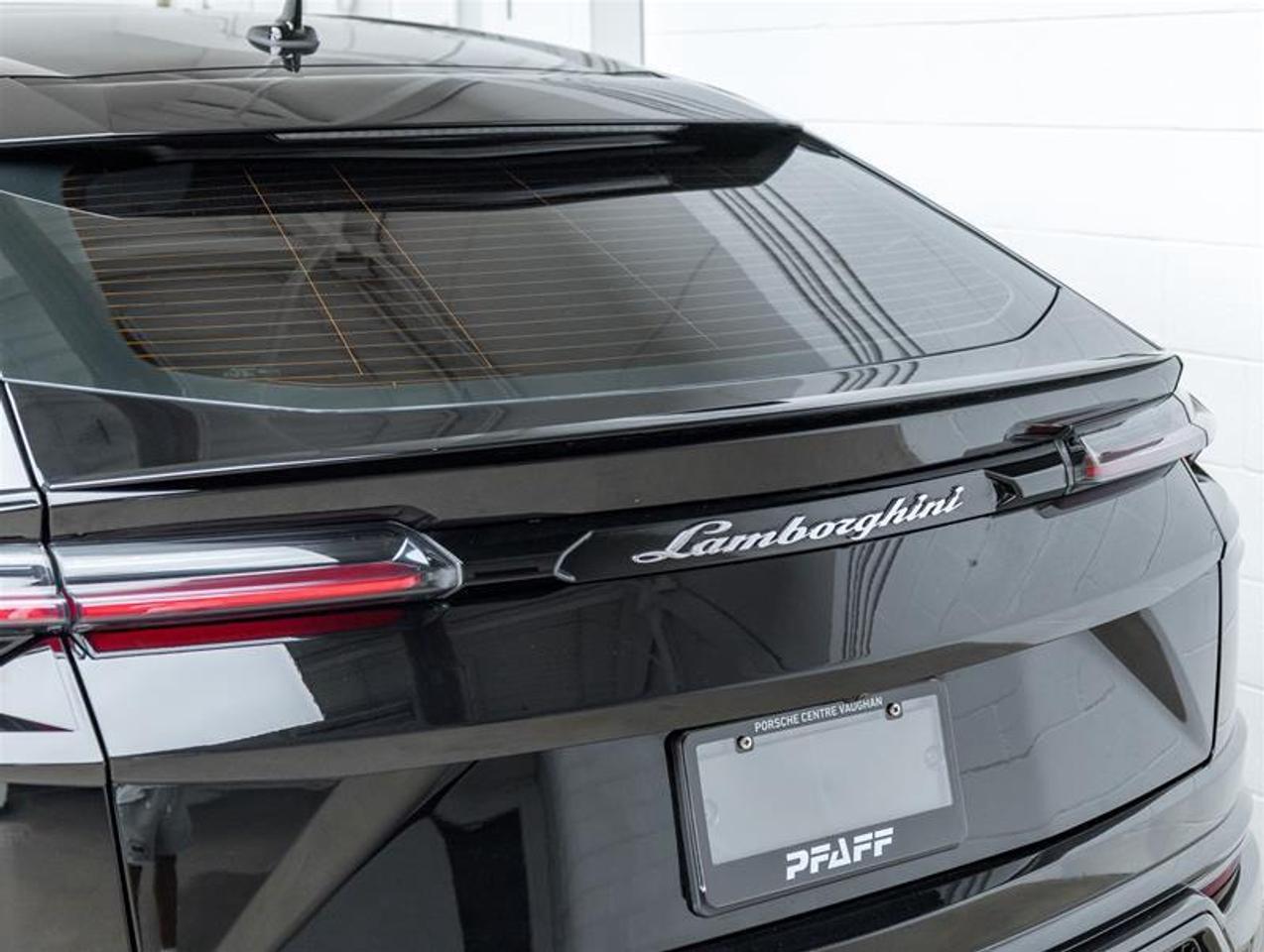 2021 Lamborghini Urus  Photo