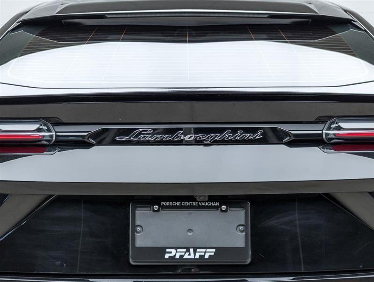 2021 Lamborghini Urus  Photo