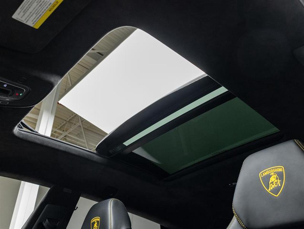 2021 Lamborghini Urus  Photo