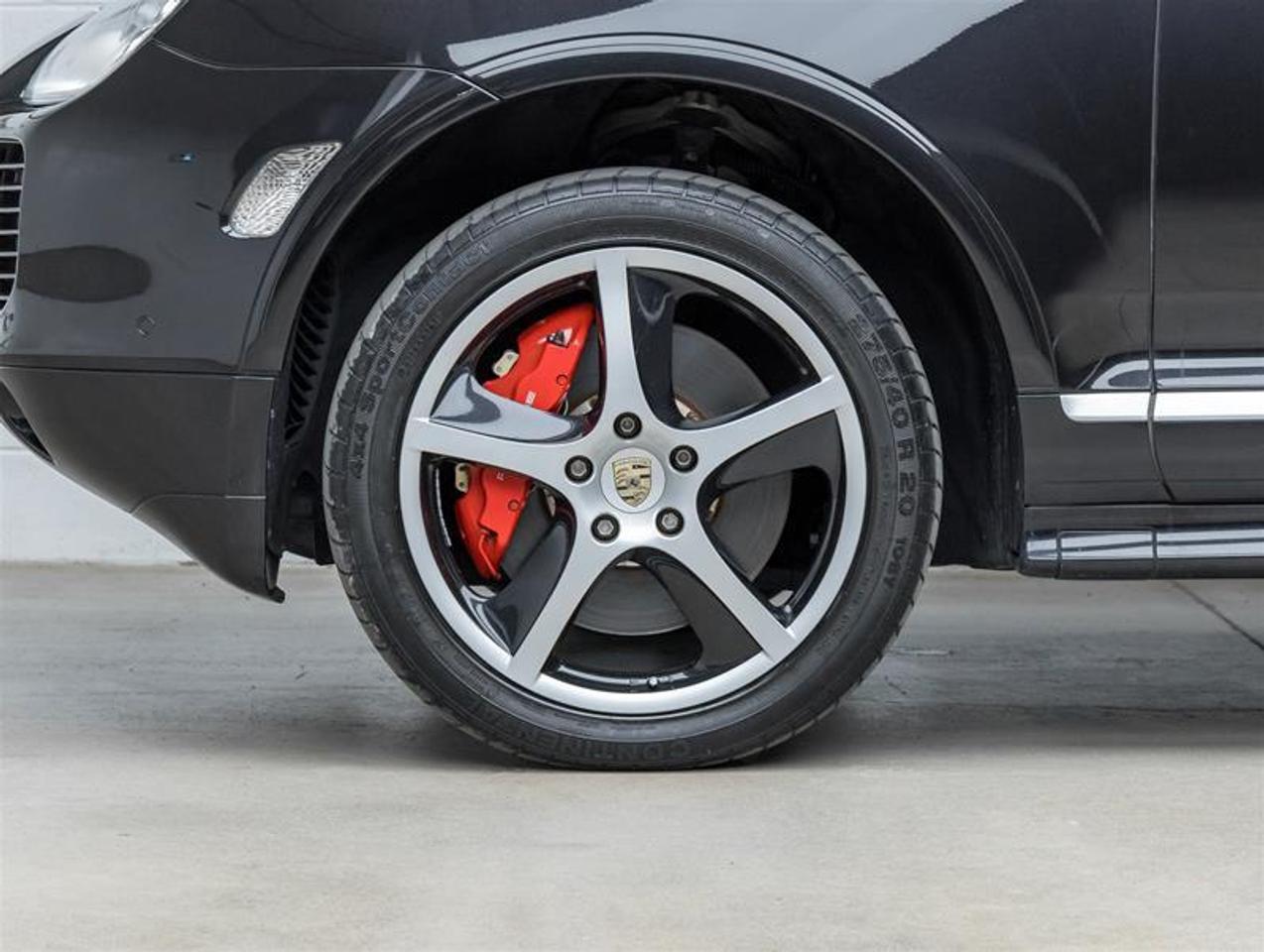 2005 Porsche Cayenne  Photo