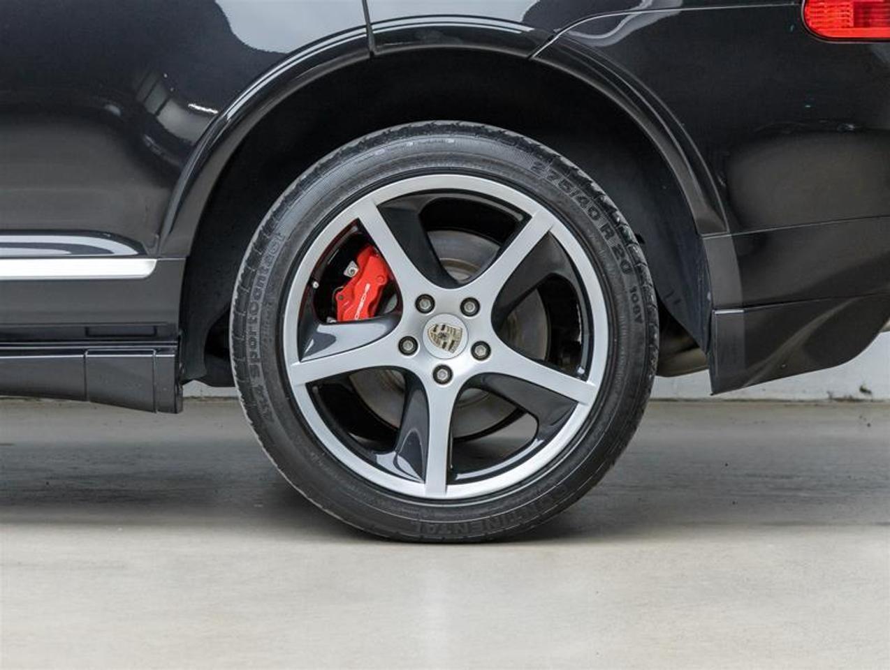 2005 Porsche Cayenne  Photo