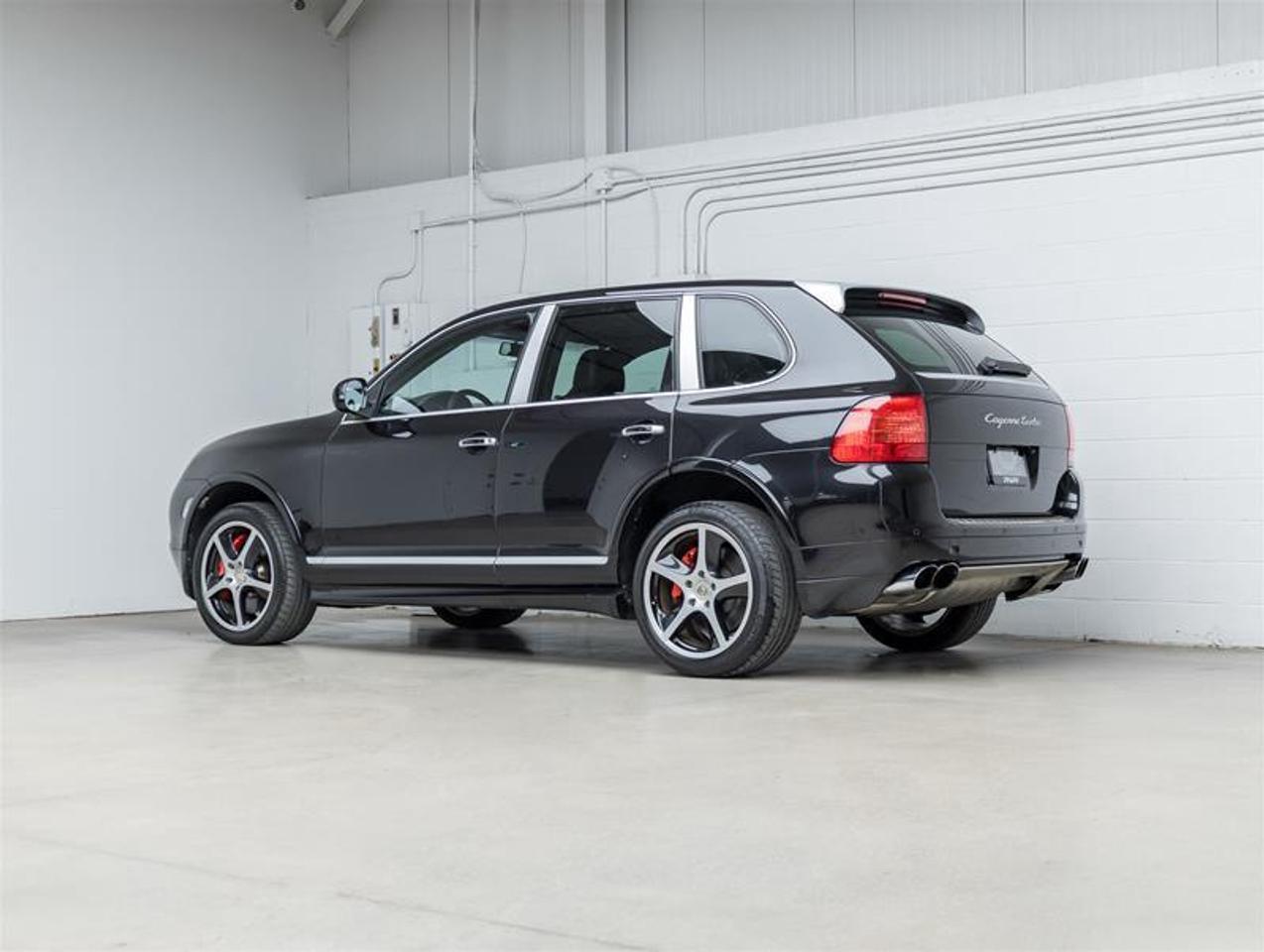 2005 Porsche Cayenne  Photo