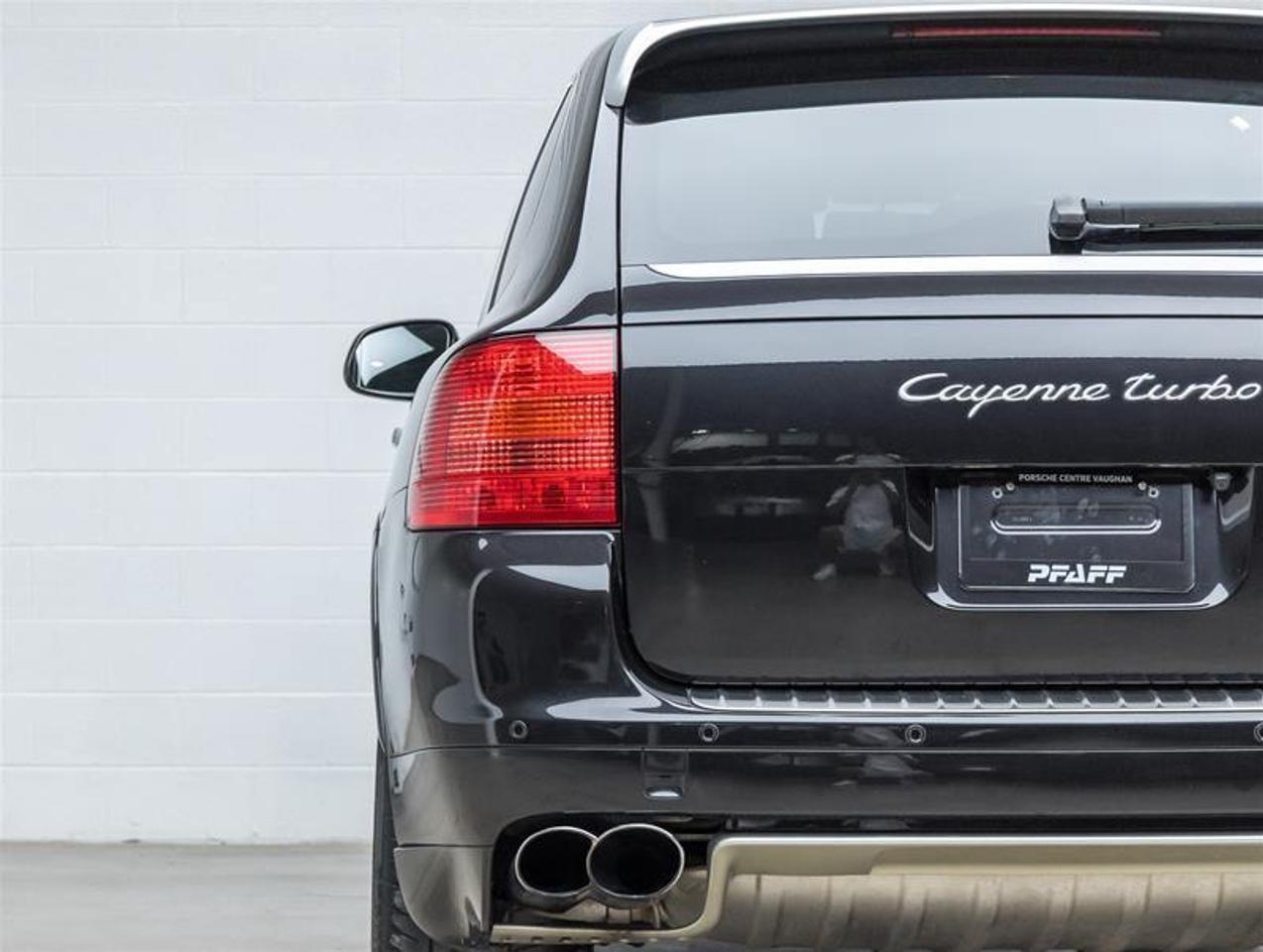2005 Porsche Cayenne  Photo