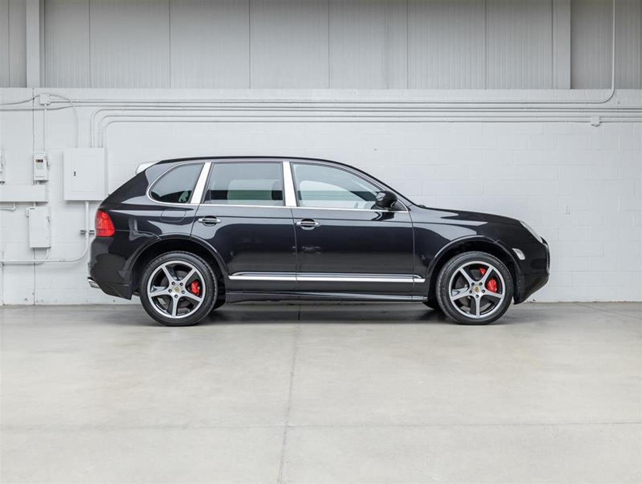 2005 Porsche Cayenne  Photo