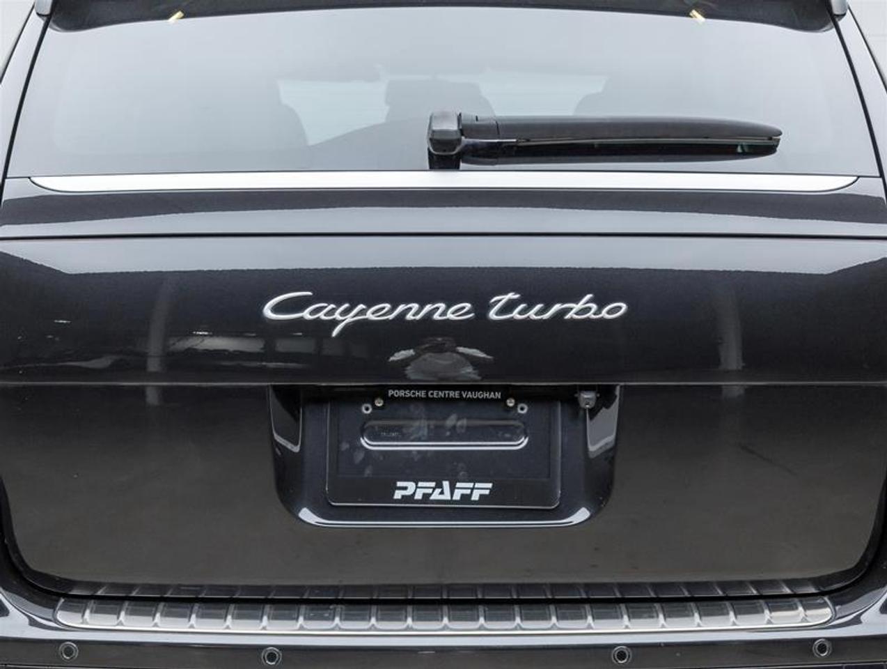 2005 Porsche Cayenne  Photo