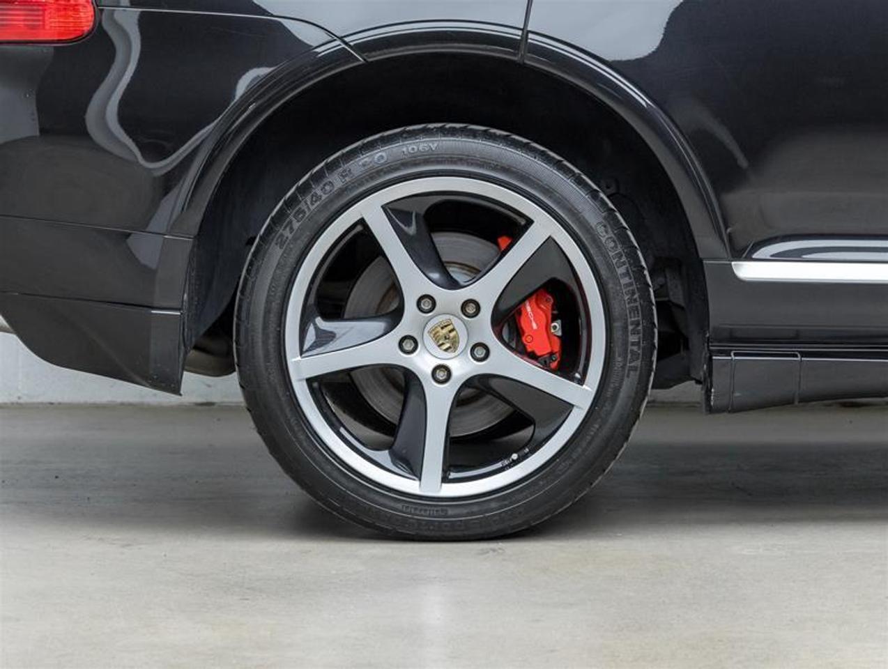 2005 Porsche Cayenne  Photo