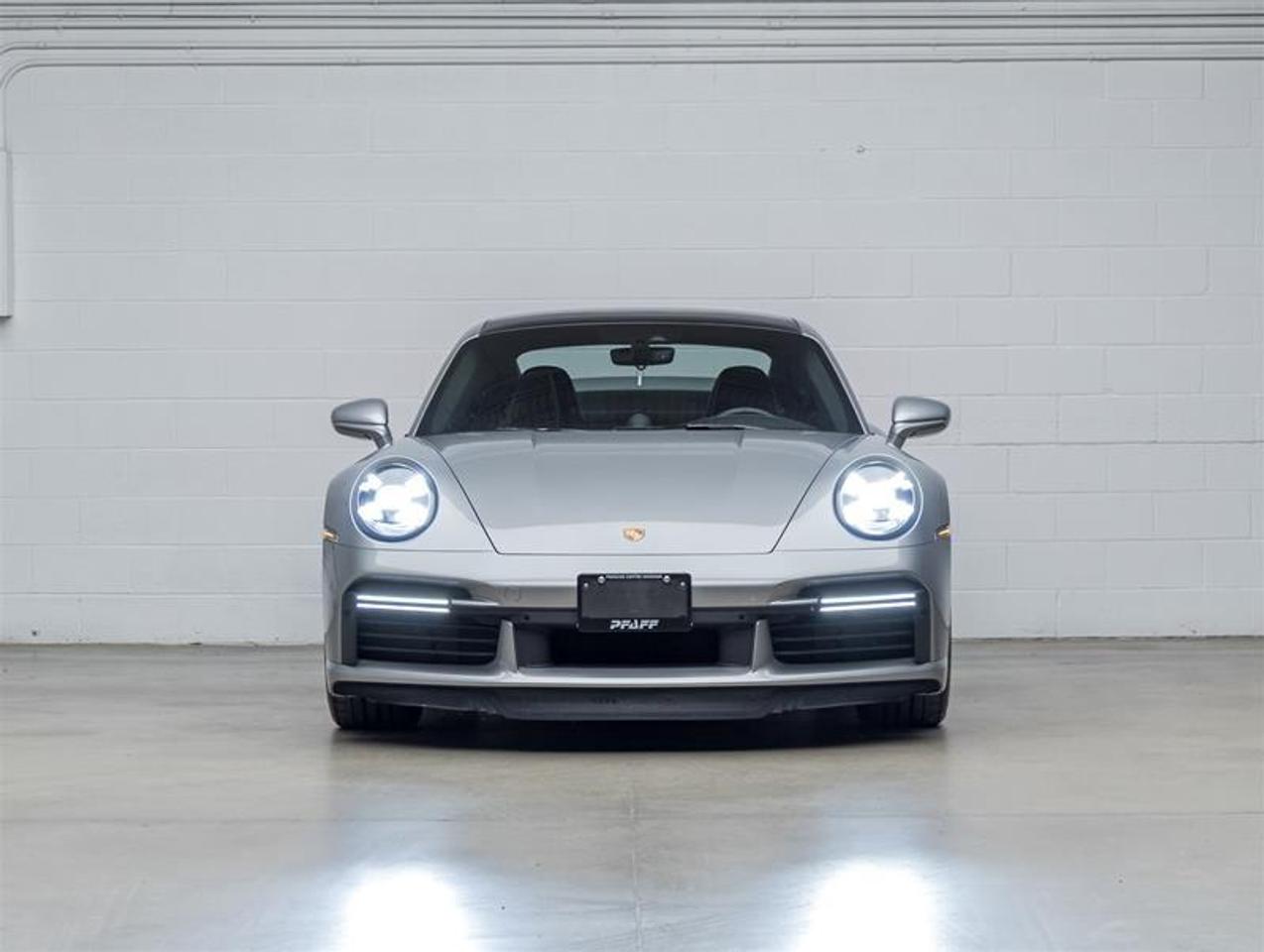 2021 Porsche 911  Photo1