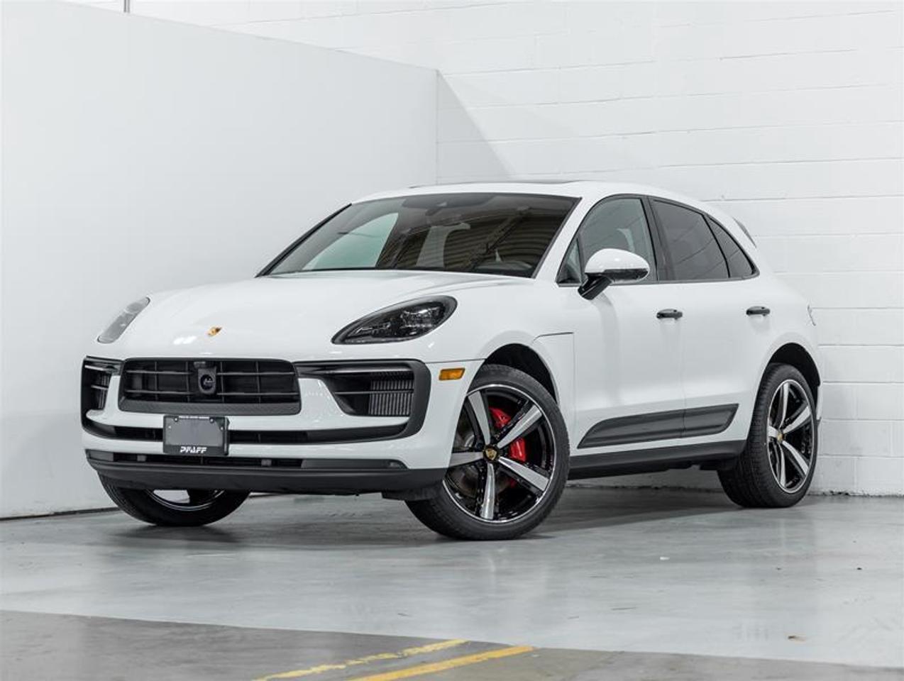2026 Porsche Macan  Photo