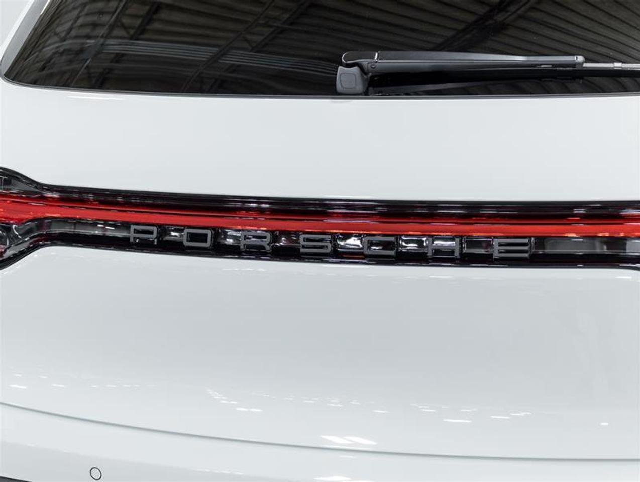 2026 Porsche Macan  Photo