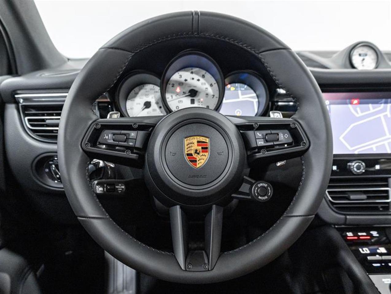 2026 Porsche Macan  Photo