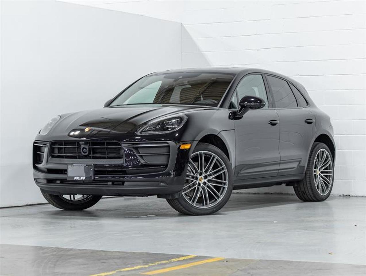 2026 Porsche Macan  Photo0