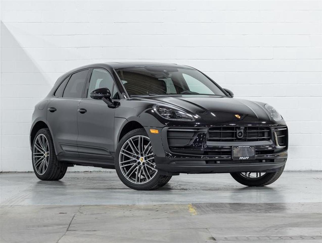 2026 Porsche Macan  Photo