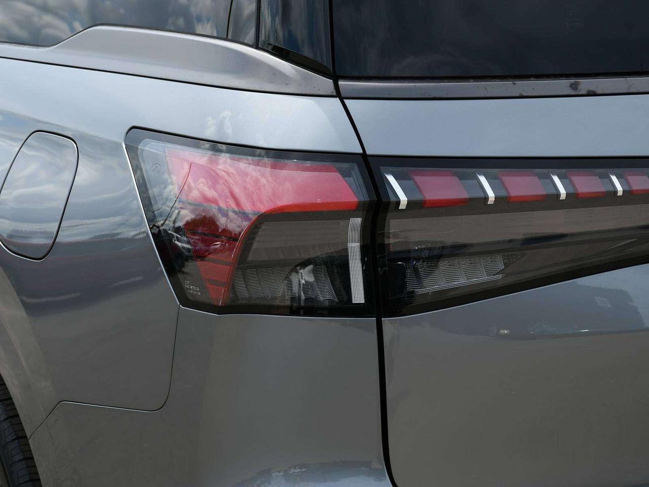 2026 Infiniti QX80 SPORT Photo