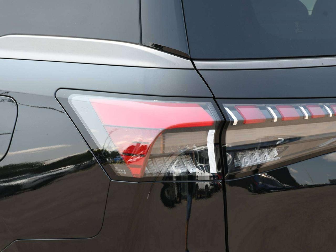 2026 Infiniti QX80 SPORT Photo