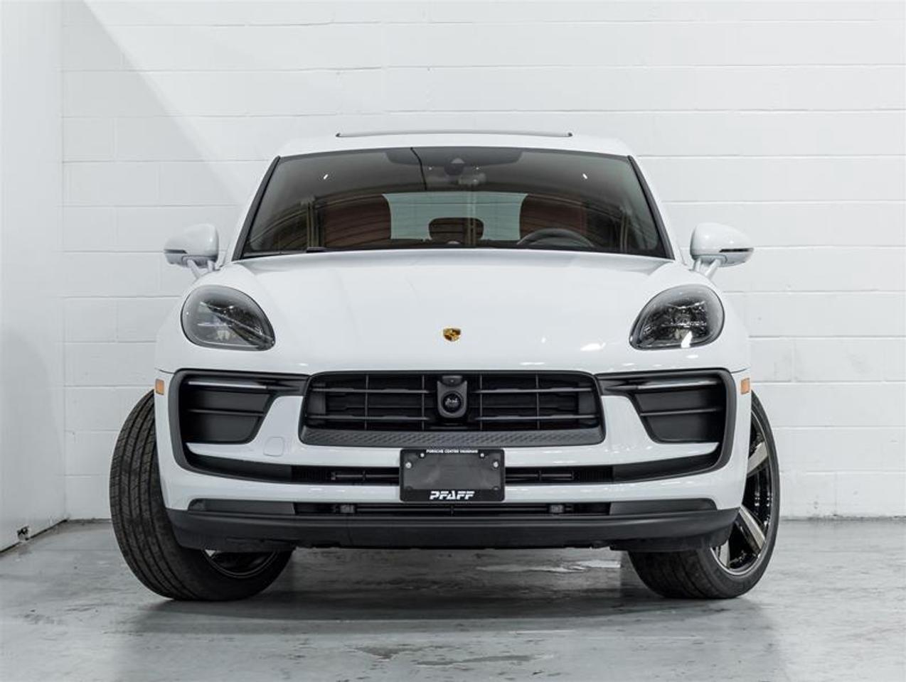 2026 Porsche Macan  Photo