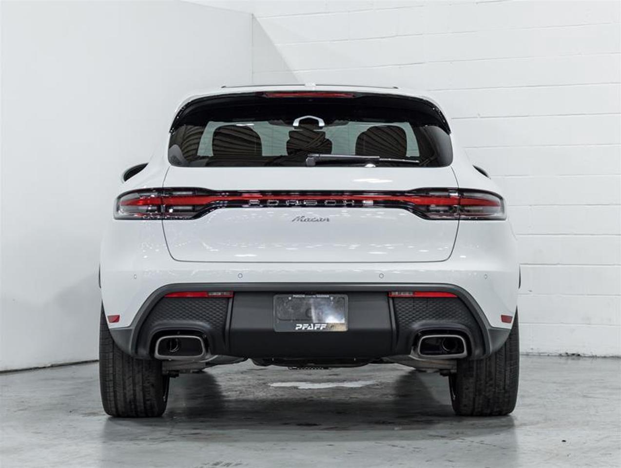 2026 Porsche Macan  Photo