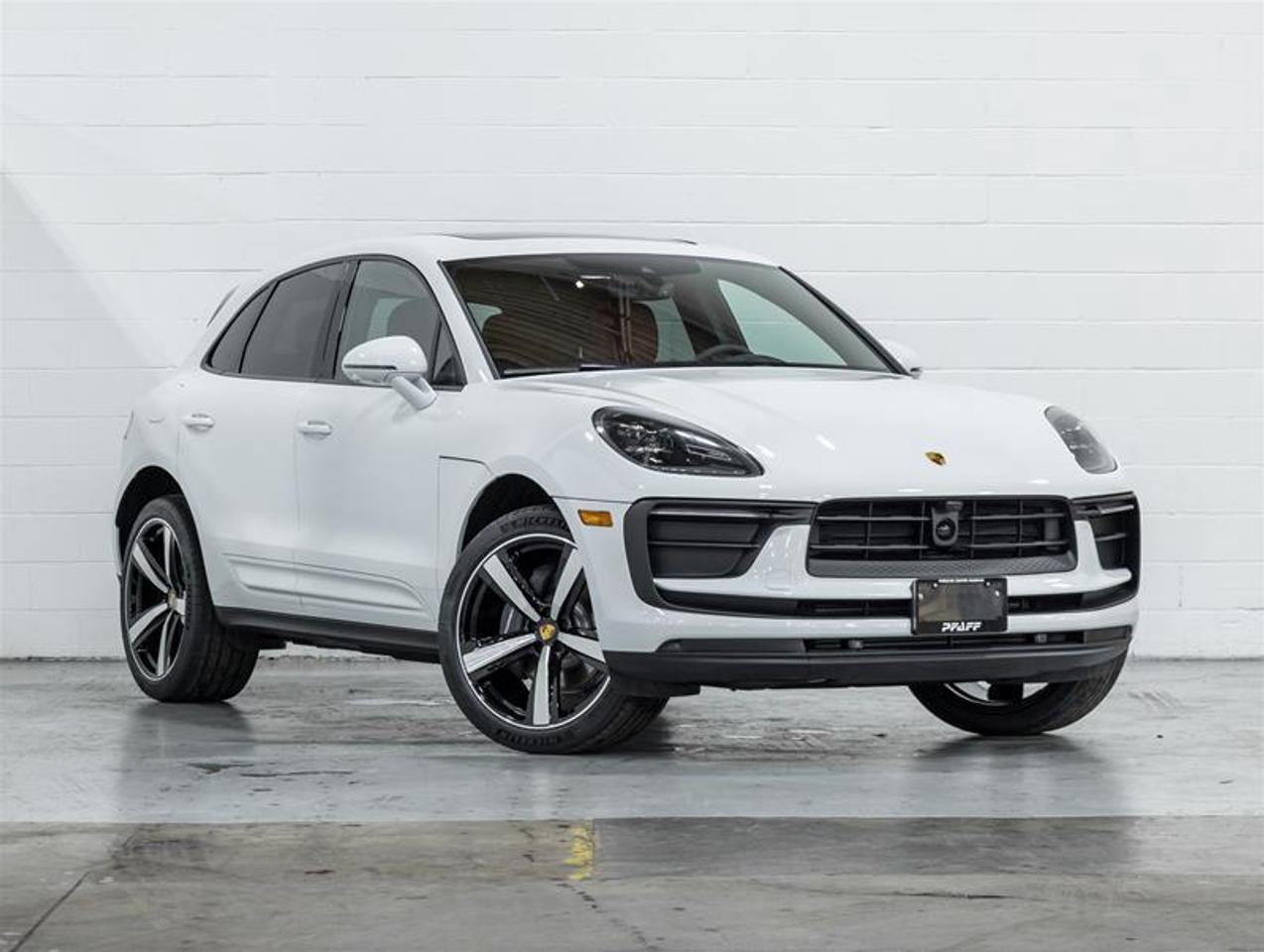 2026 Porsche Macan  Photo