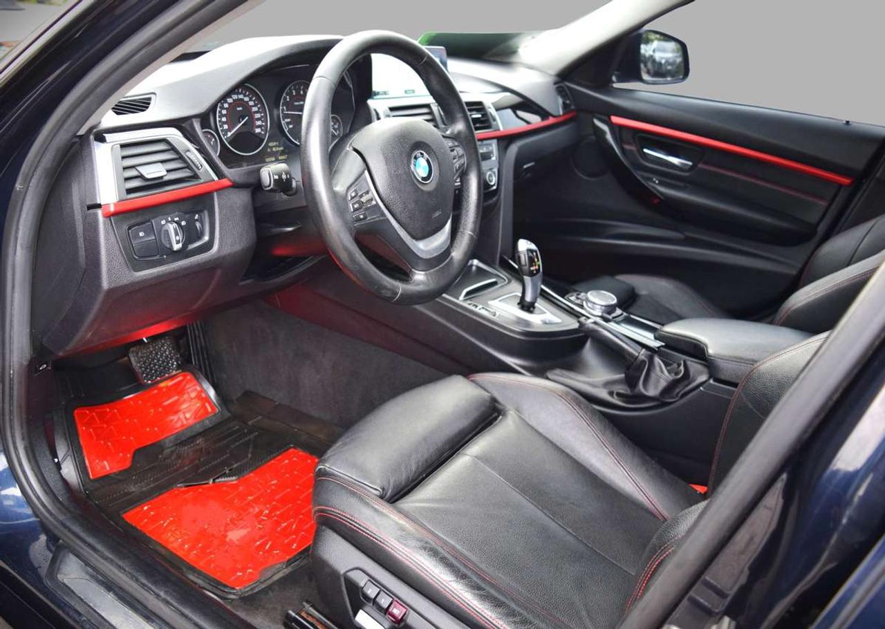 2017 BMW 3 Series 320i Premium Leather Sunroof Navigation Photo