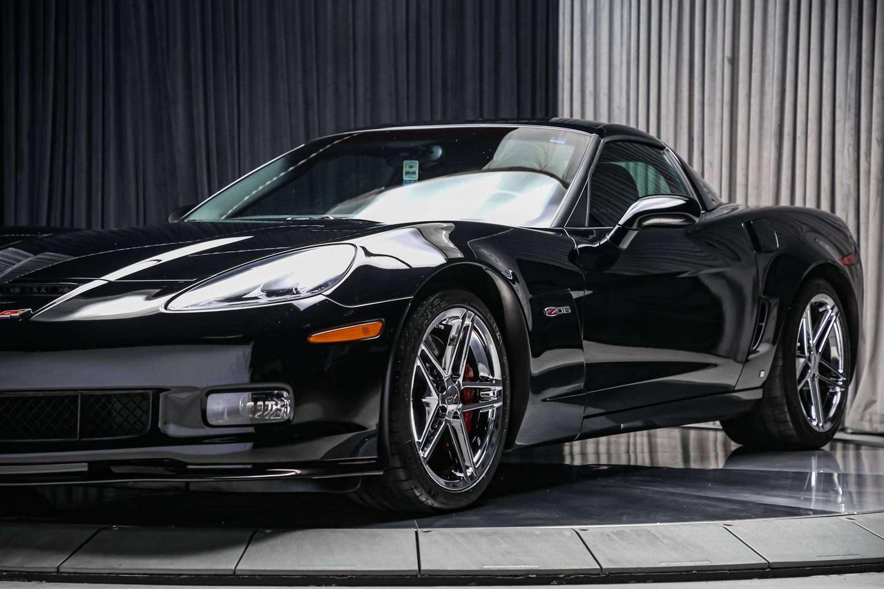 2008 Chevrolet Corvette Z06 LS7 7.0L 505HP MANUAL NAV HUD BOSESOUND Photo