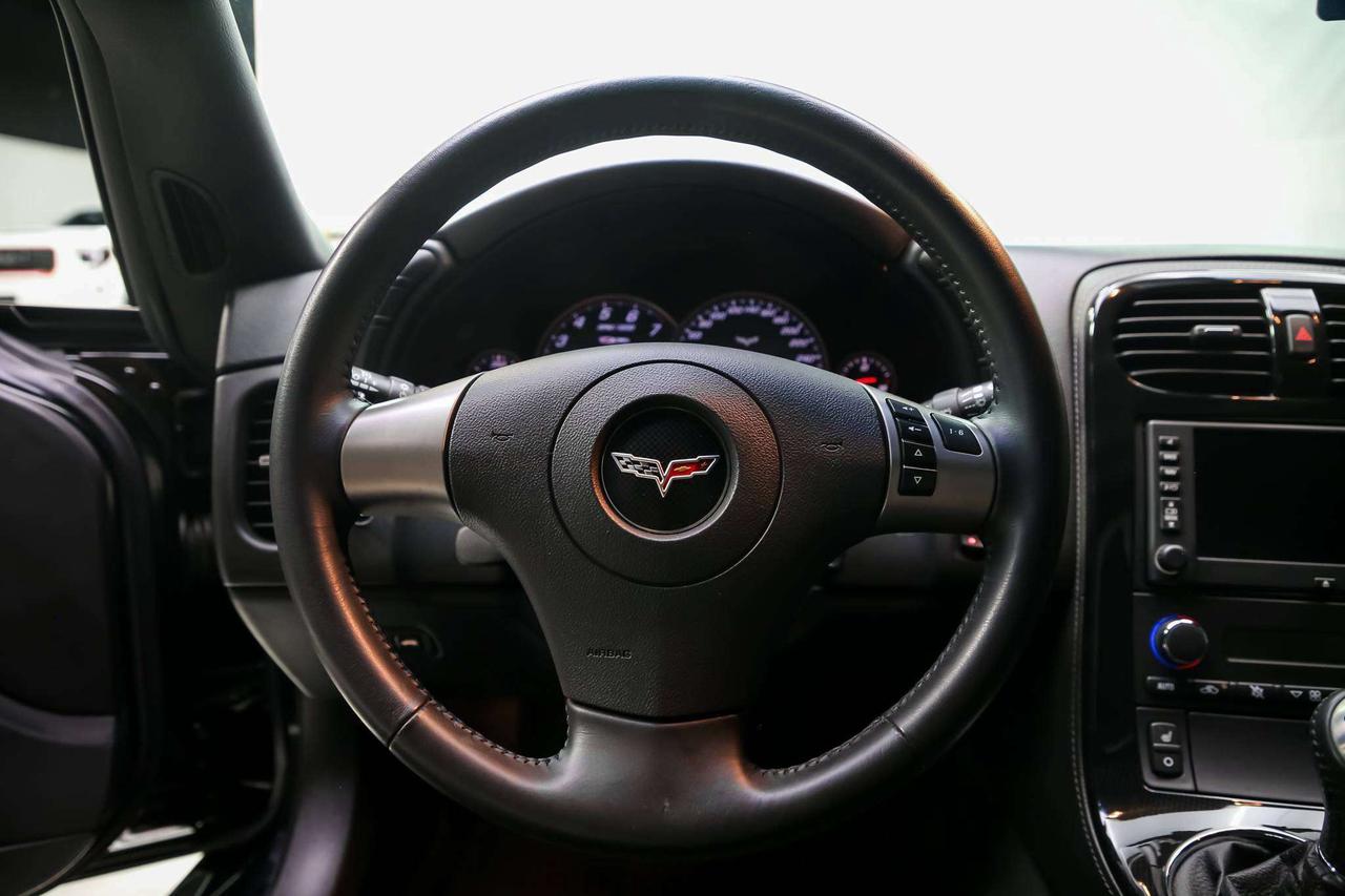 2008 Chevrolet Corvette Z06 LS7 7.0L 505HP MANUAL NAV HUD BOSESOUND Photo