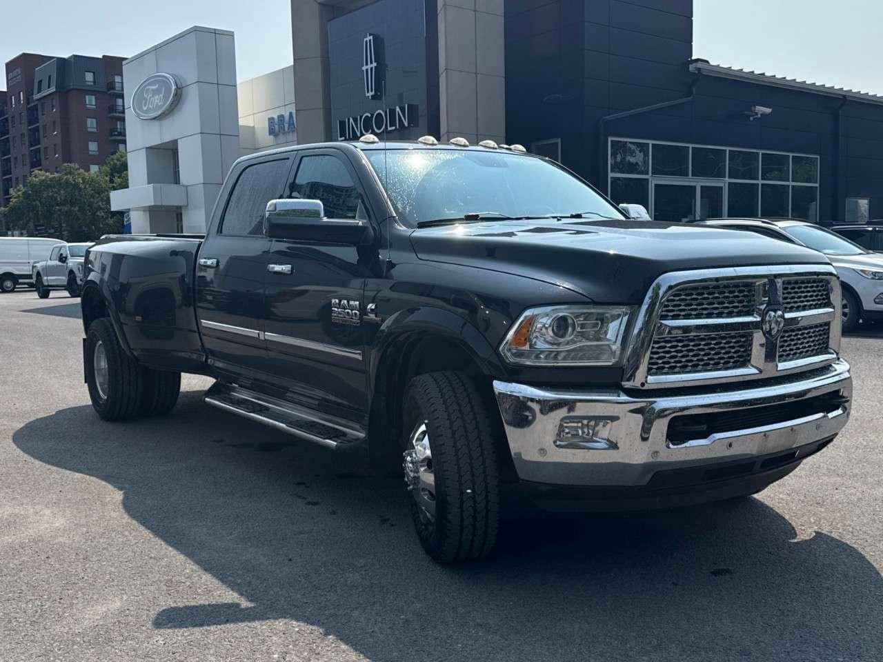 2016 RAM 3500 LARAMIE   DUALLIE   SUNROOF   LEATHER Photo