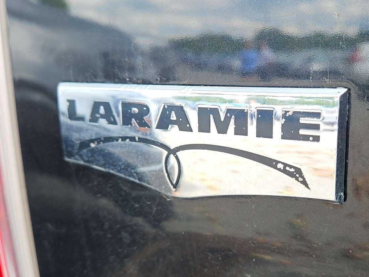 2016 RAM 3500 LARAMIE   DUALLIE   SUNROOF   LEATHER Photo
