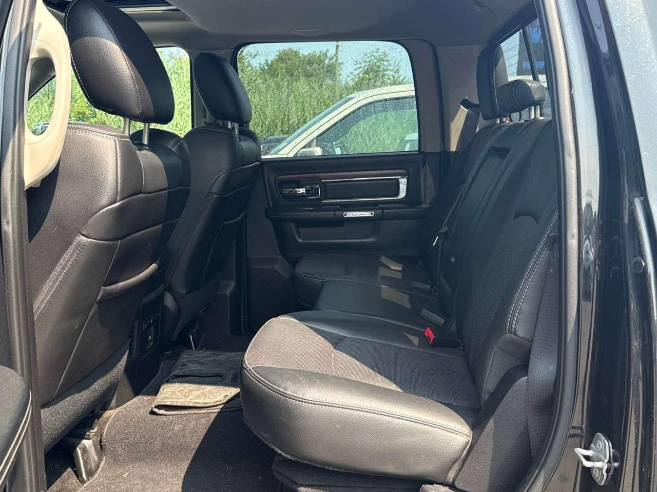 2016 RAM 3500 LARAMIE   DUALLIE   SUNROOF   LEATHER Photo