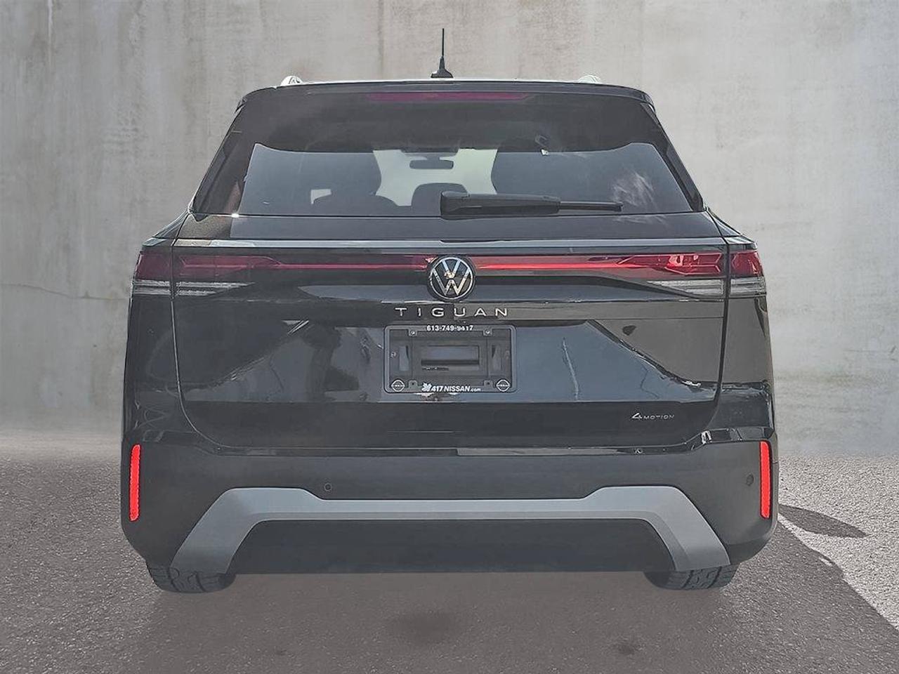 2026 Volkswagen Tiguan Comfortline 4MOTION | Apple Car Play | Heated Seats | Photo
