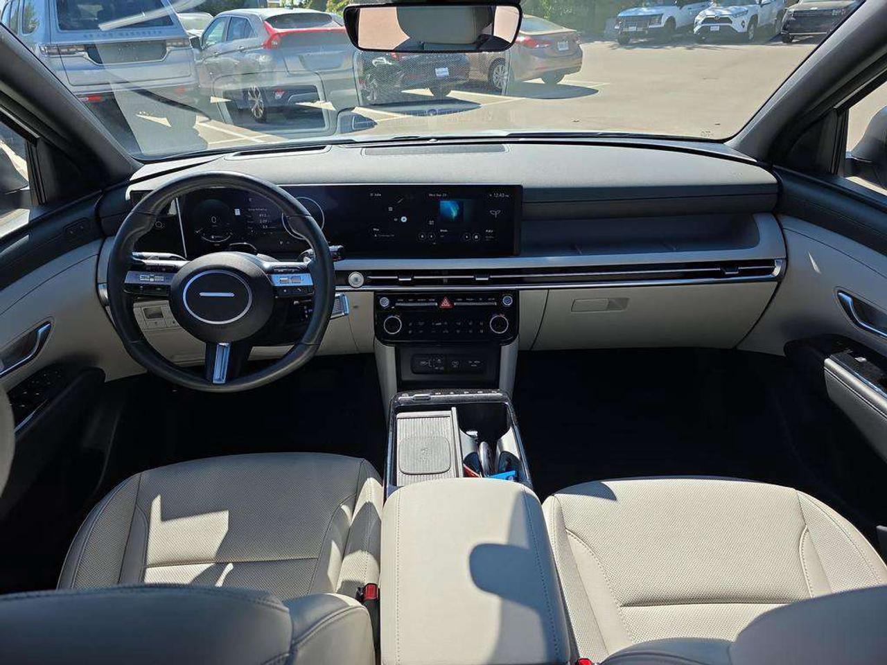 2025 Hyundai Tucson Ultimate   NO ACCIDENTS 51KM EV 6.7L/100KM Photo
