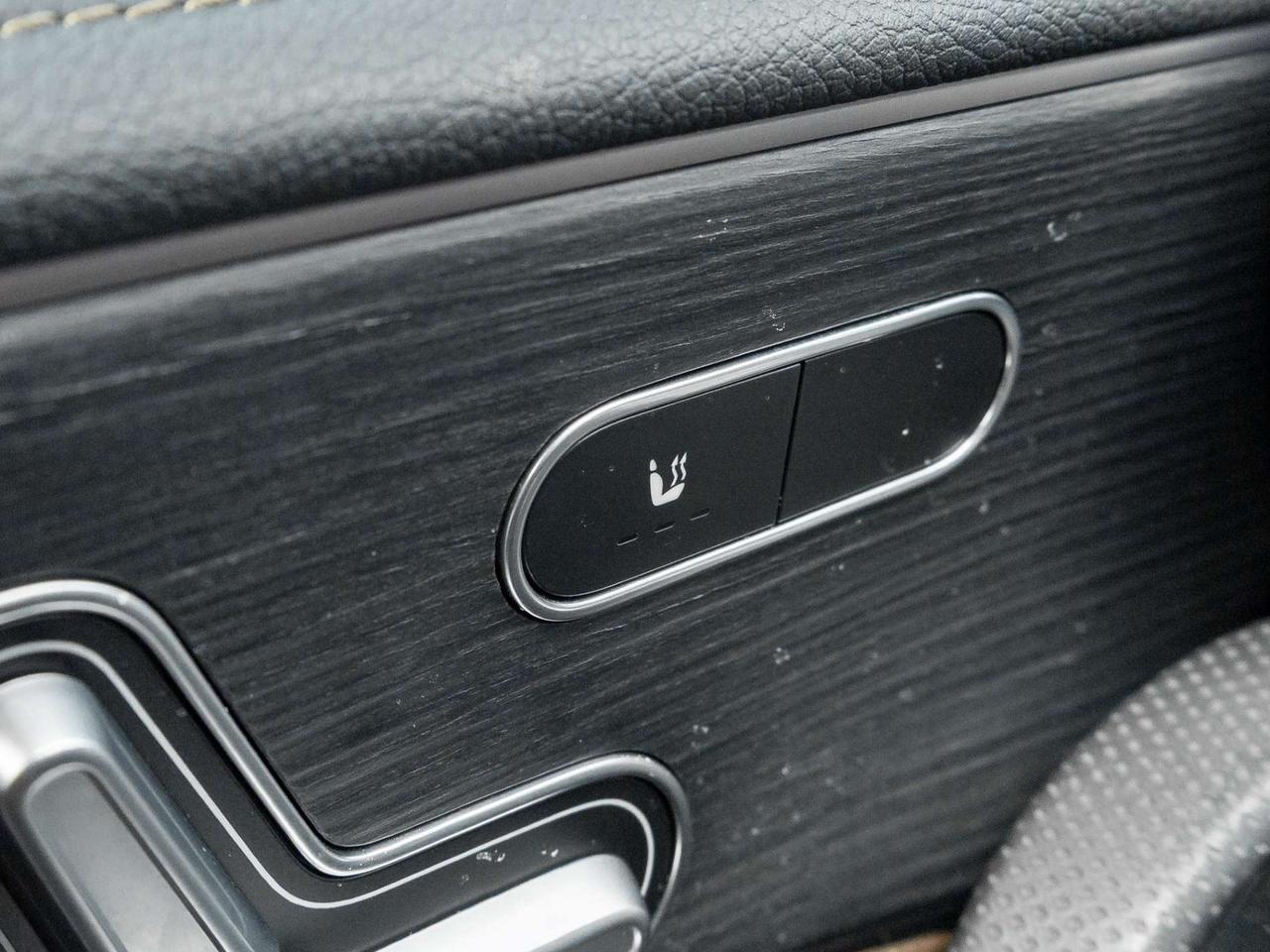 2021 Mercedes-Benz A-Class A 220 4MATIC -AMG Line-Ambient Lights-Navi-Dealer Serviced Photo
