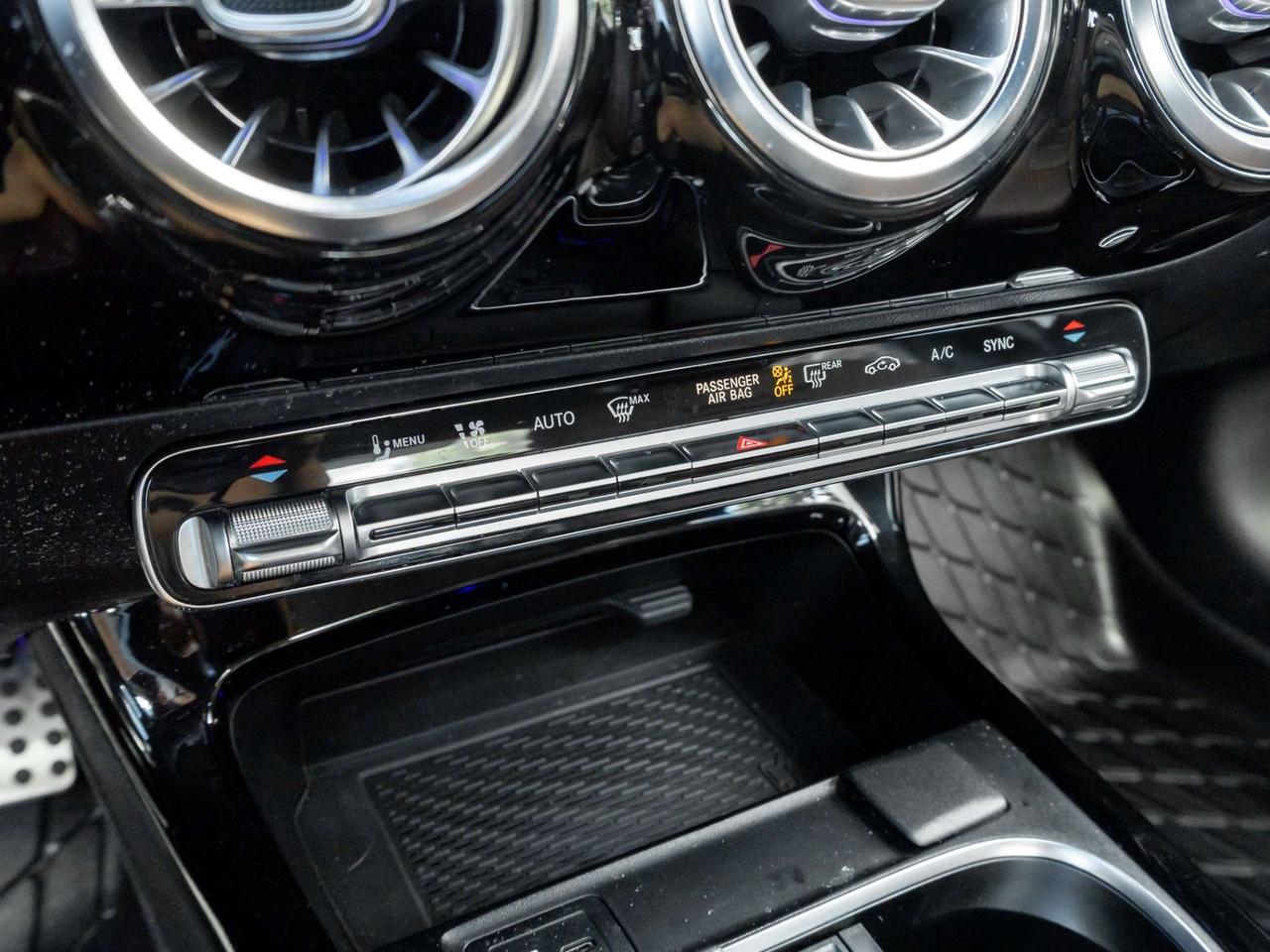 2021 Mercedes-Benz A-Class A 220 4MATIC -AMG Line-Ambient Lights-Navi-Dealer Serviced Photo