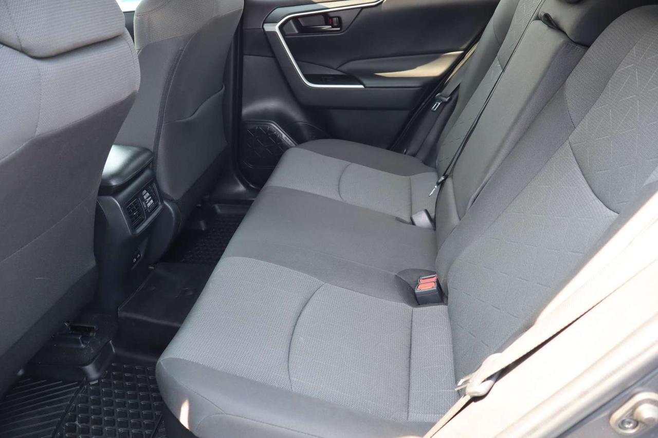 2023 Toyota RAV4 LE Premium   No Accident   Clean Carfax Photo
