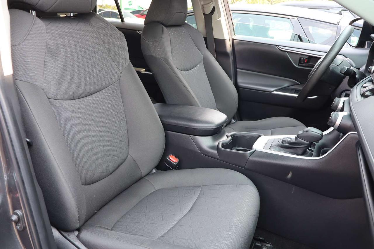 2023 Toyota RAV4 LE Premium   No Accident   Clean Carfax Photo