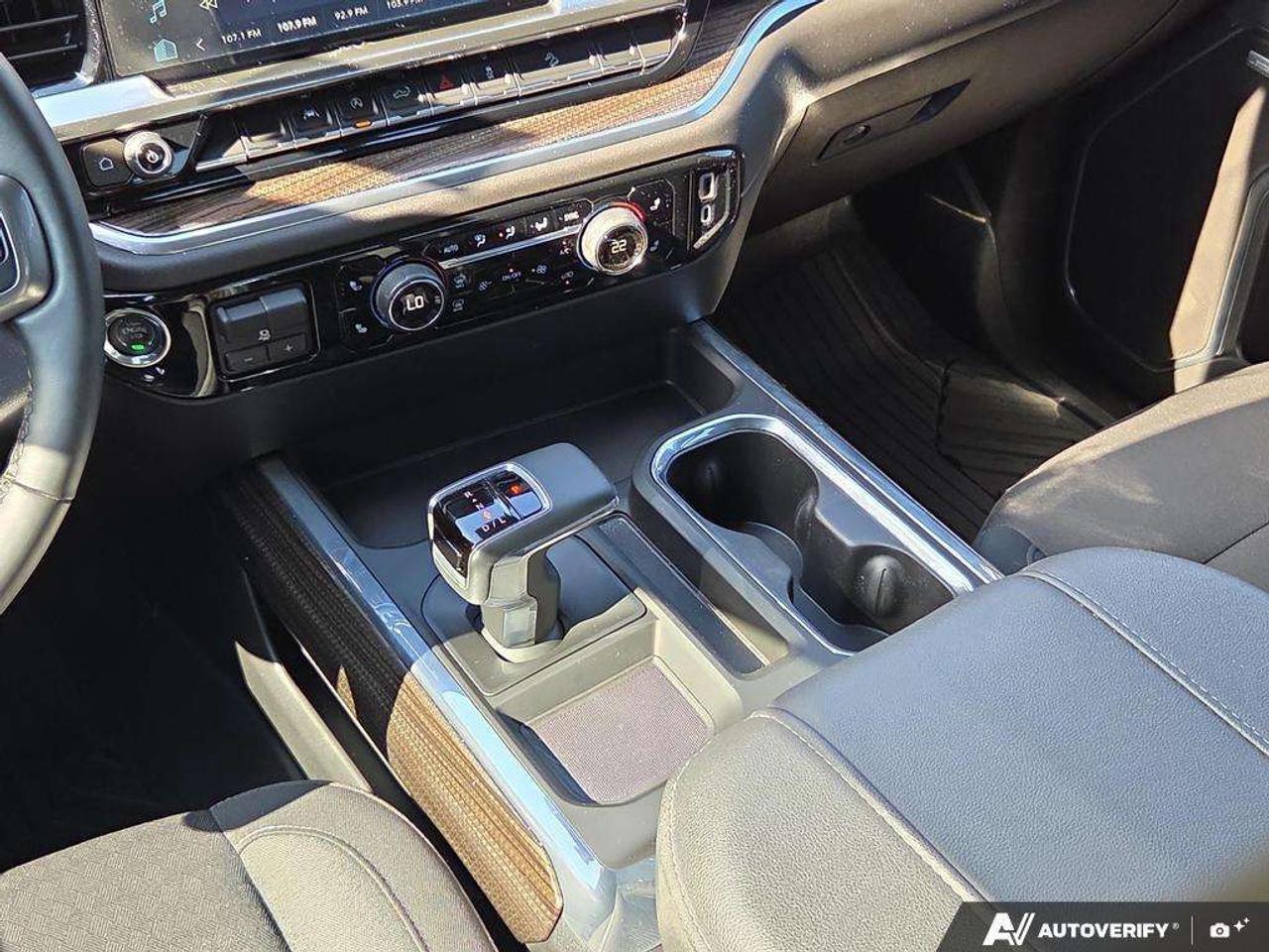 2025 Chevrolet Silverado 1500 RST   NO CLAIMS   SIDE STEPS   BOSE   CARPLAY Photo